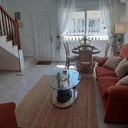 Vakantiehuis Detached Ciudad Quesada, Fully Ac, Pool *