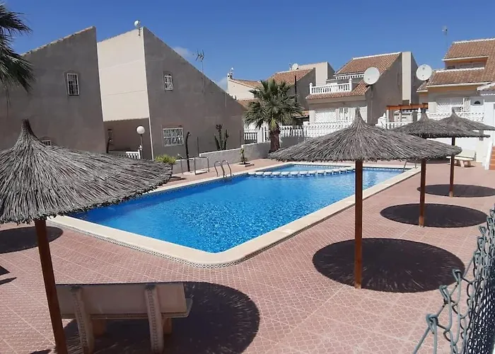 Detached Ciudad Quesada, Fully Ac, Pool Hébergement de vacances